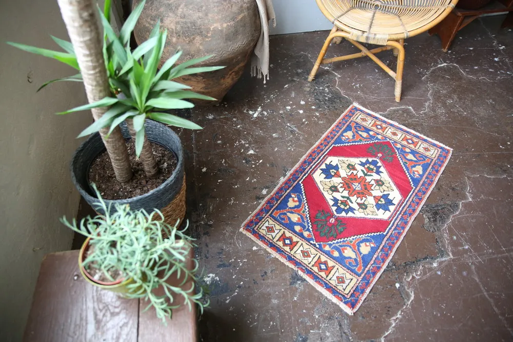 Old Mini Turkish Rug 1.9x3.2