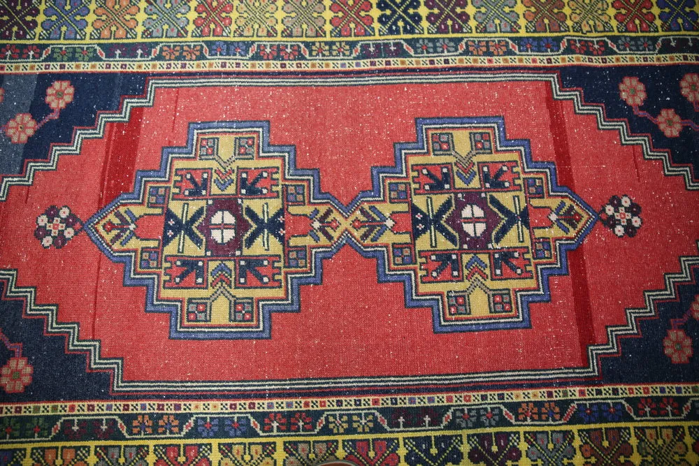 Vintage Faded Anatolian Turkish Rug 4.5ftx7.2ft