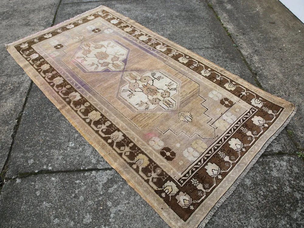 Vintage Faded Anatolian Turkish Rug 4ftx7.7ft