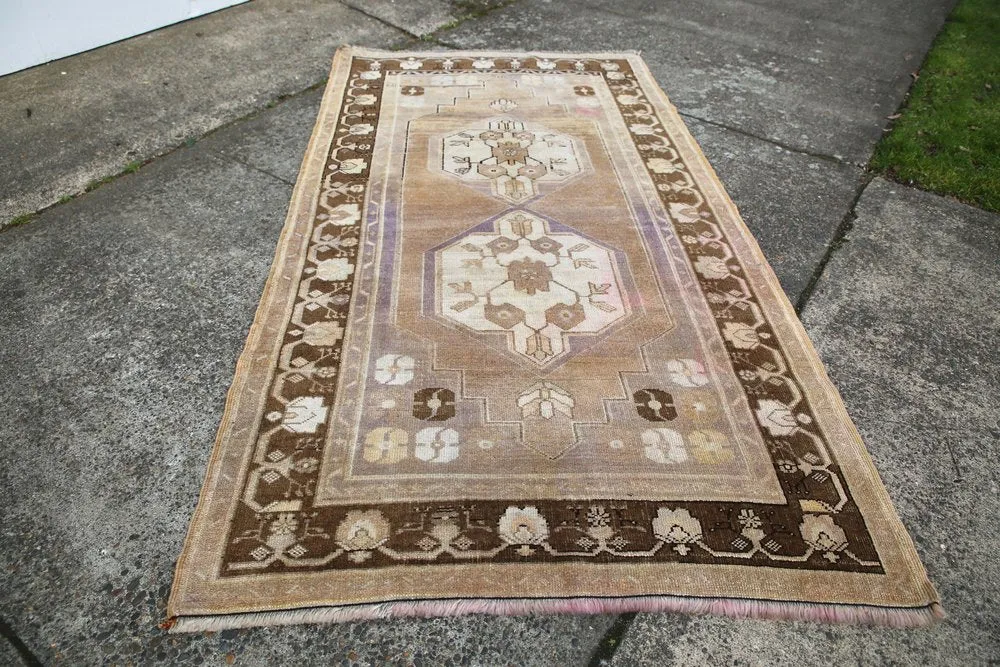 Vintage Faded Anatolian Turkish Rug 4ftx7.7ft