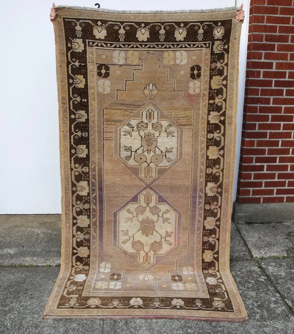 Vintage Faded Anatolian Turkish Rug 4ftx7.7ft