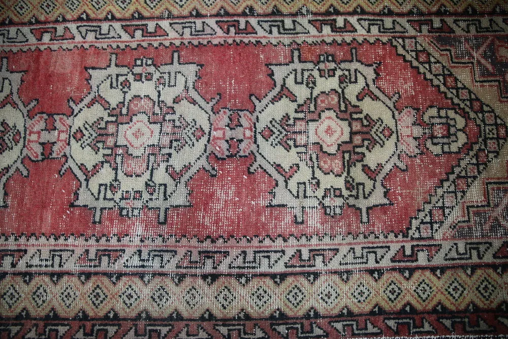 Vintage Faded Anatolian Turkish Rug Runner 3.1ftx9.5ft