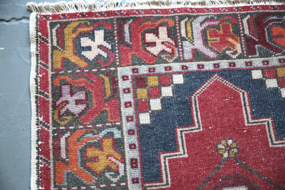 Vintage Faded Anatolian Turkish Runner Rug 3.2ftx9.10ft